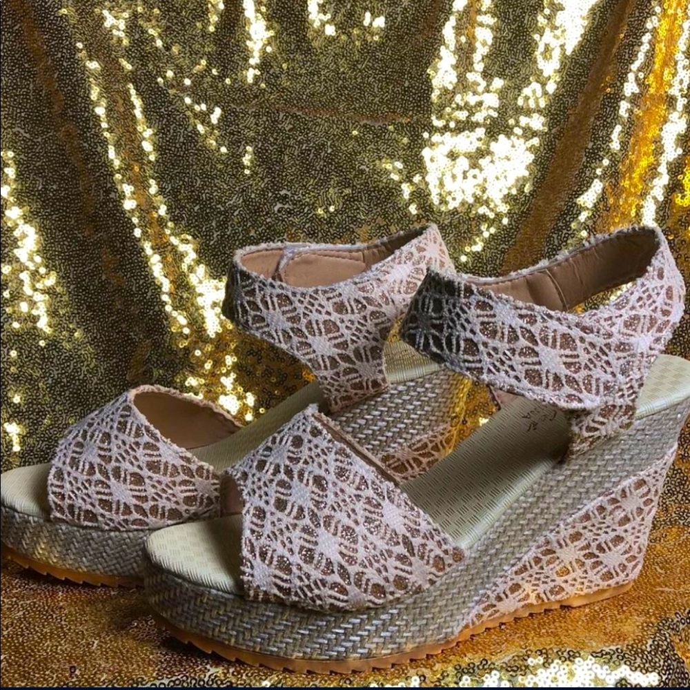 Floral Lace Wedges